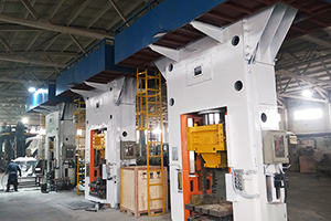 伺服螺旋壓力機 伺服螺旋壓力機